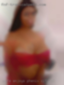 Wife Phenix City, AL enjoys a well endowed male!